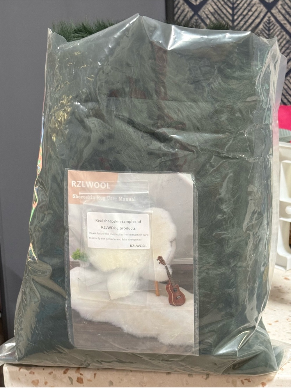RZLWOOL Genuine Sheepskin Rug 
(Forest Green) 2'x 3' (36” x 24”) - Picture 6 of 17